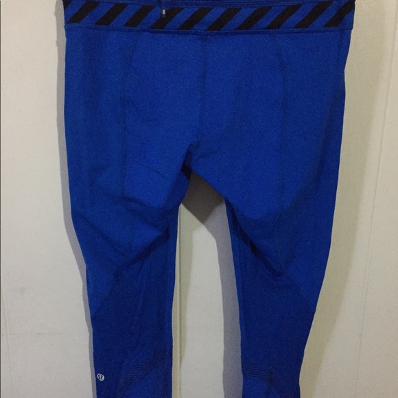 Lululemon inspire crop blue size 8 - Picture 4 of 8